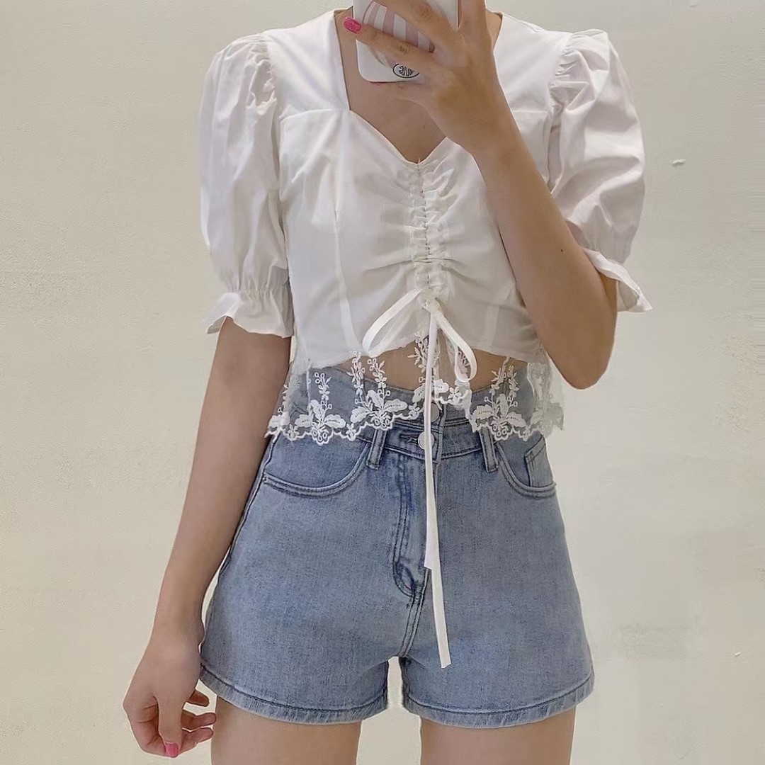 白色
