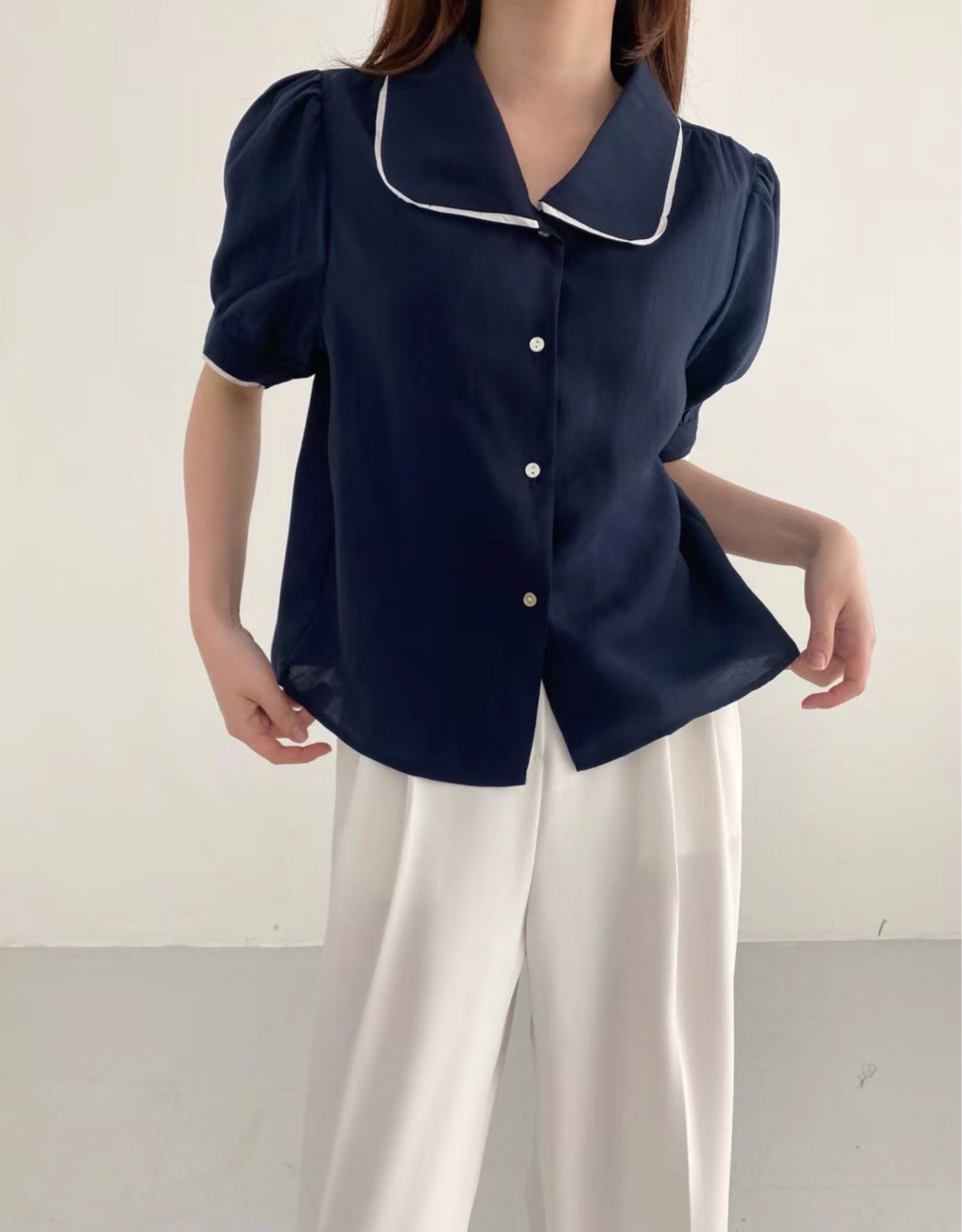 黑色