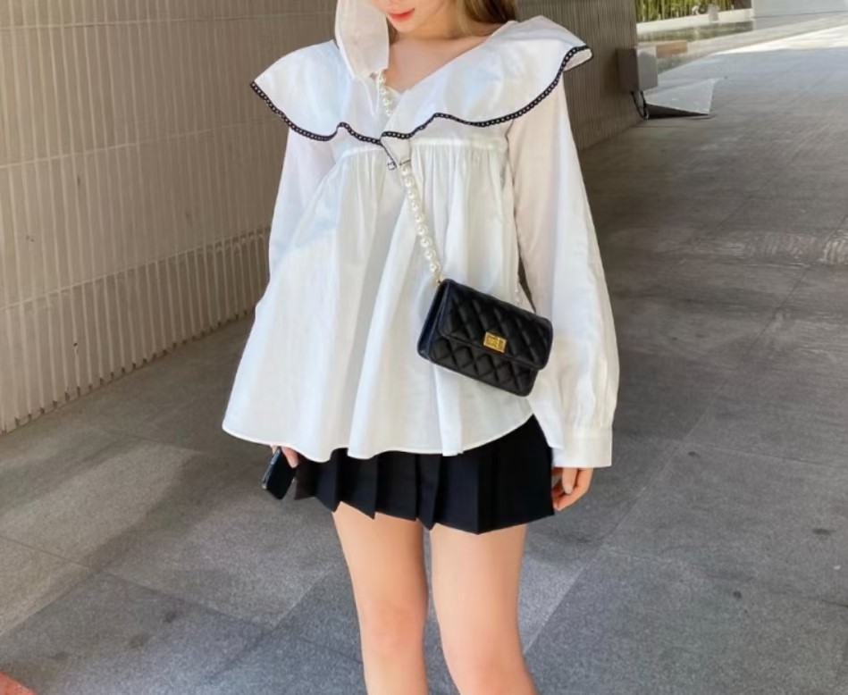 白色