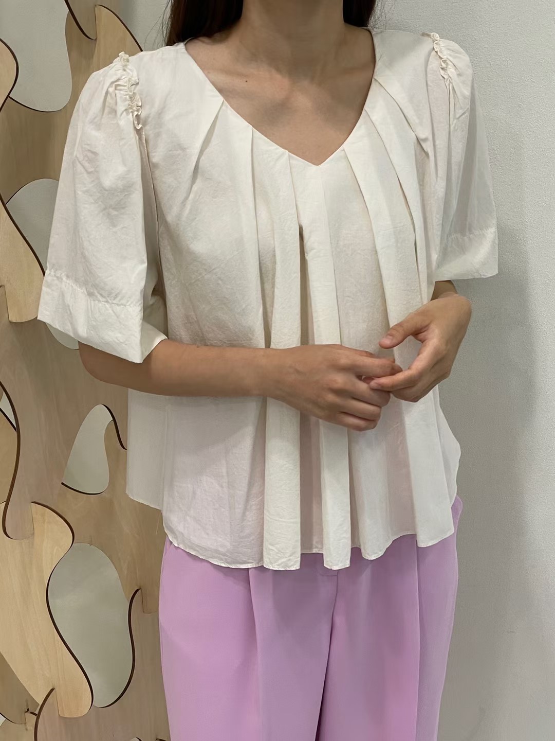 白色