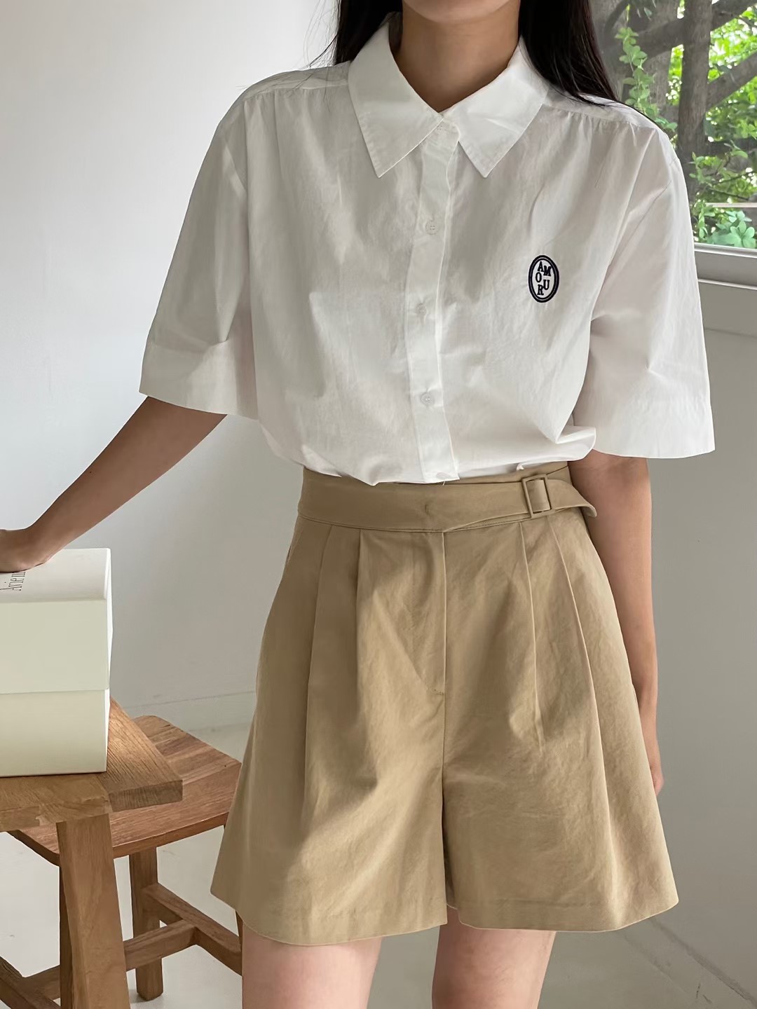 白色