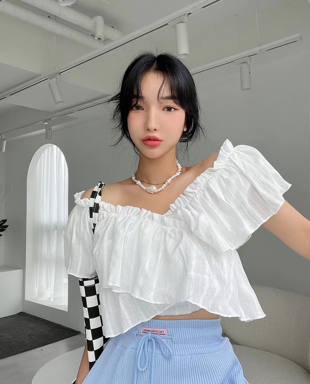 白色