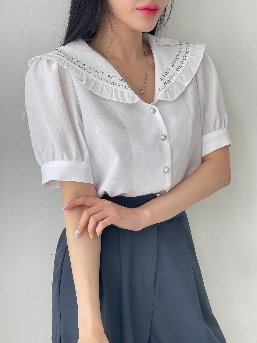 白色