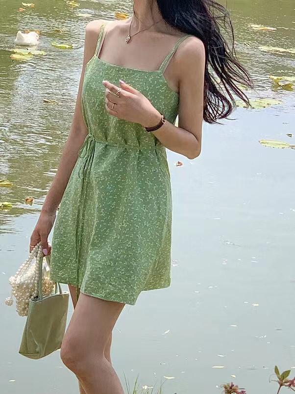 绿色