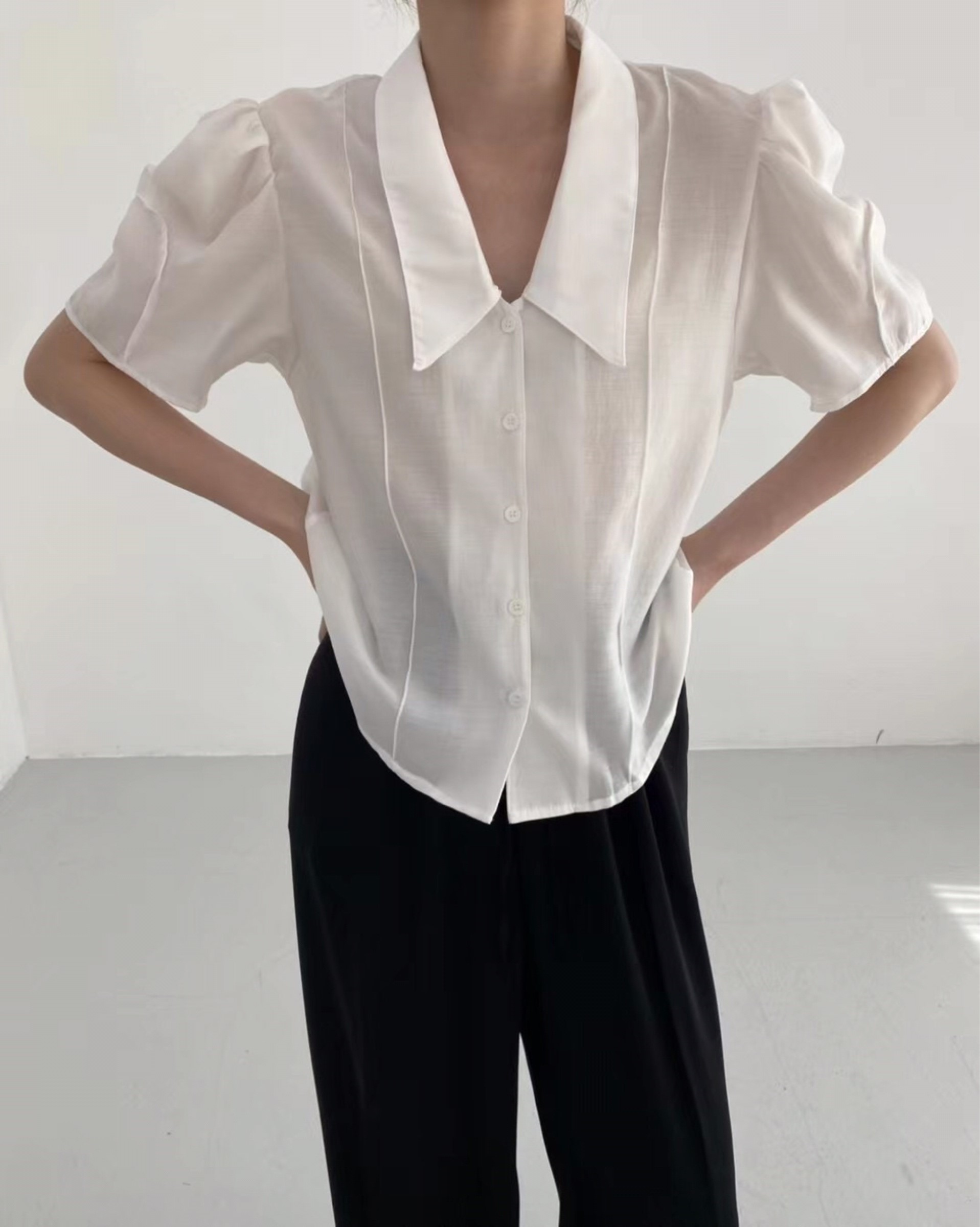 白色