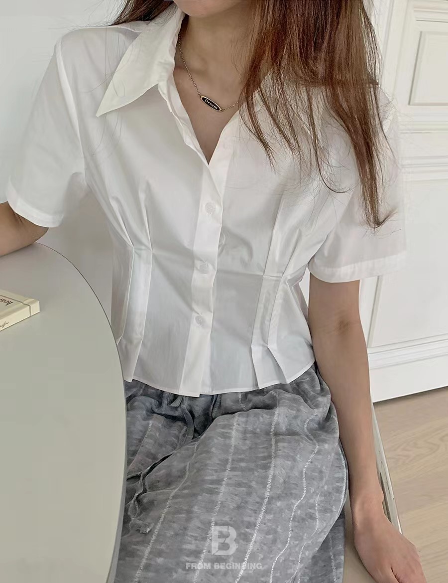白色