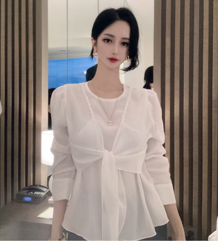 白色