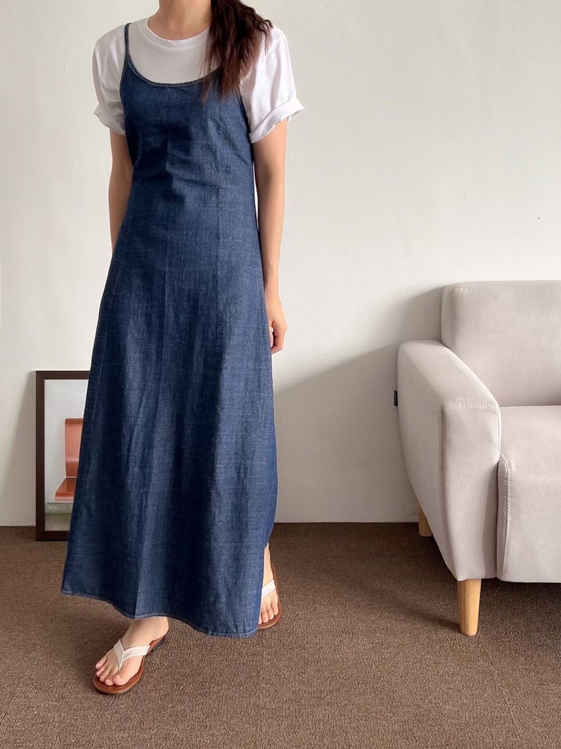 藏蓝色