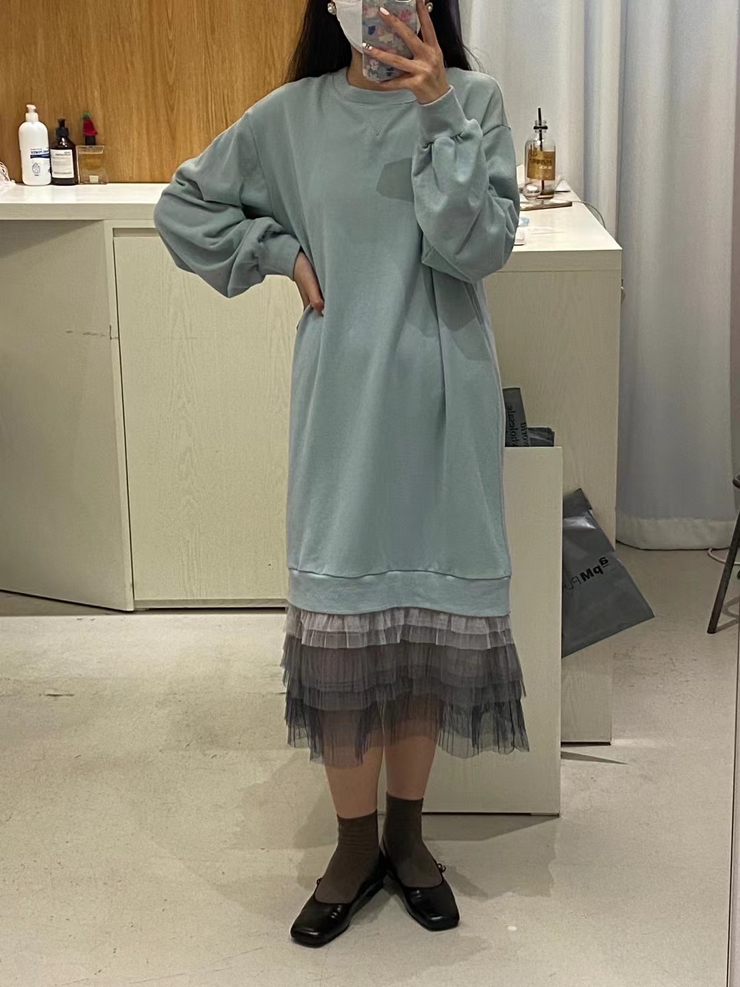 蓝色