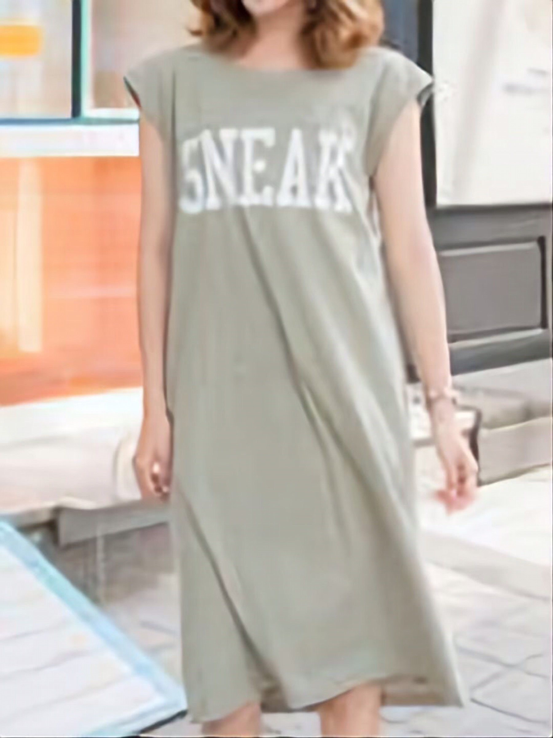 橄榄绿色