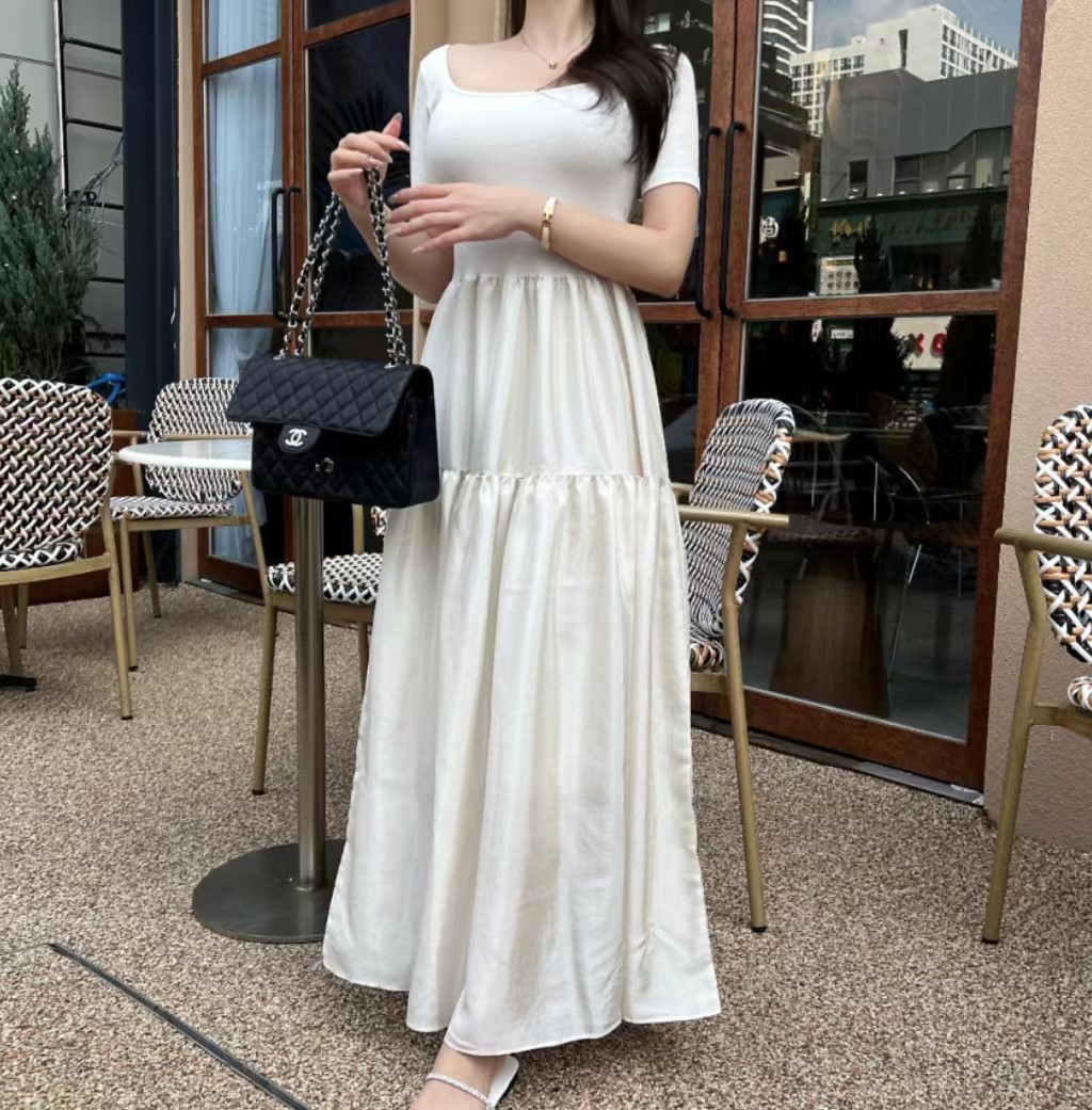 白色