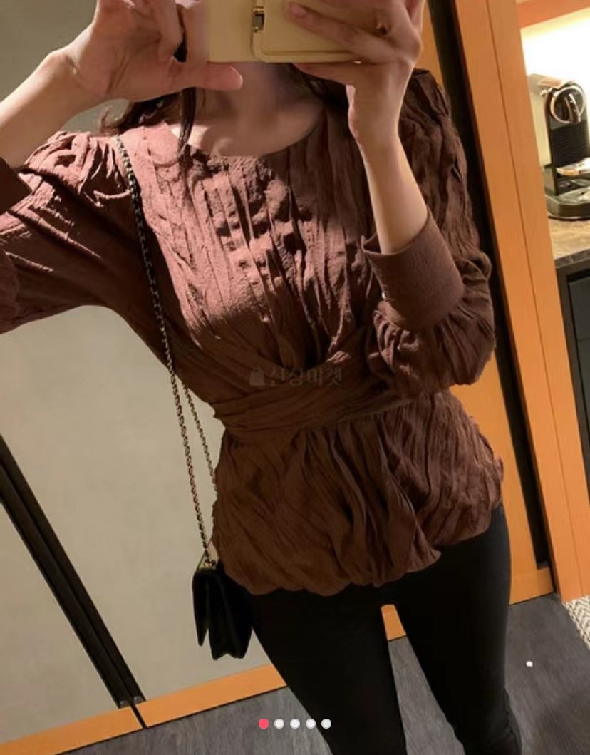 深棕色