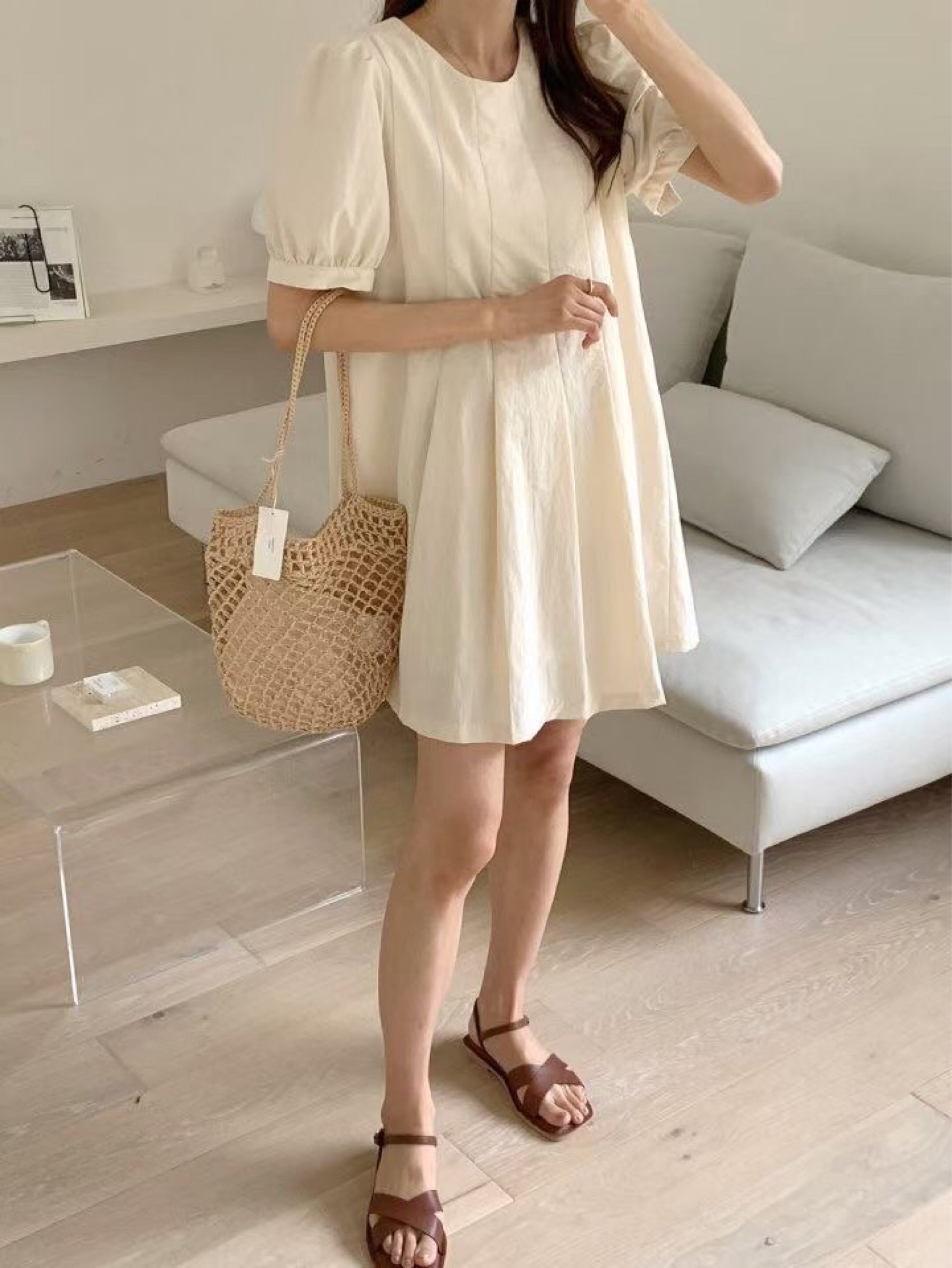 浅米色