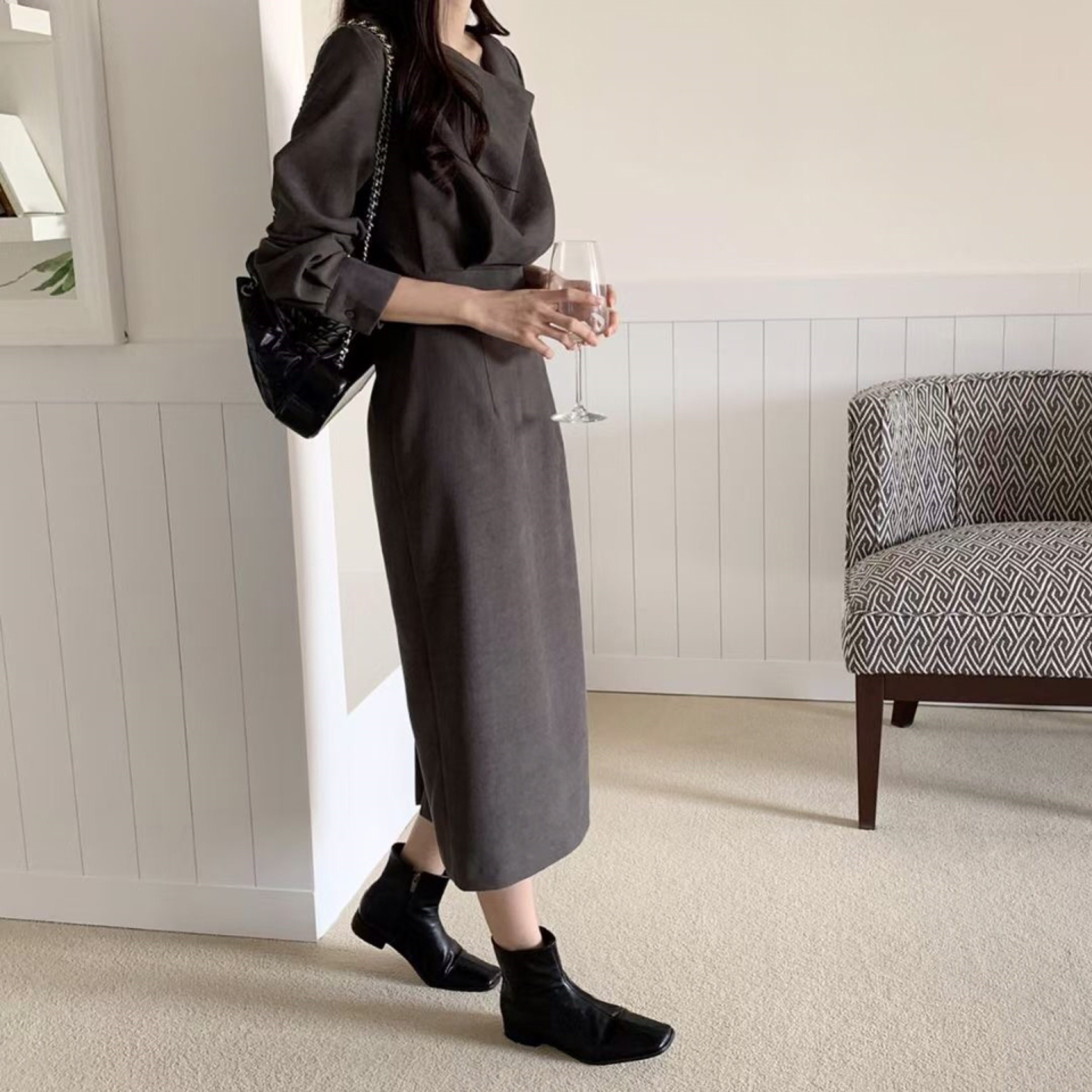 深灰