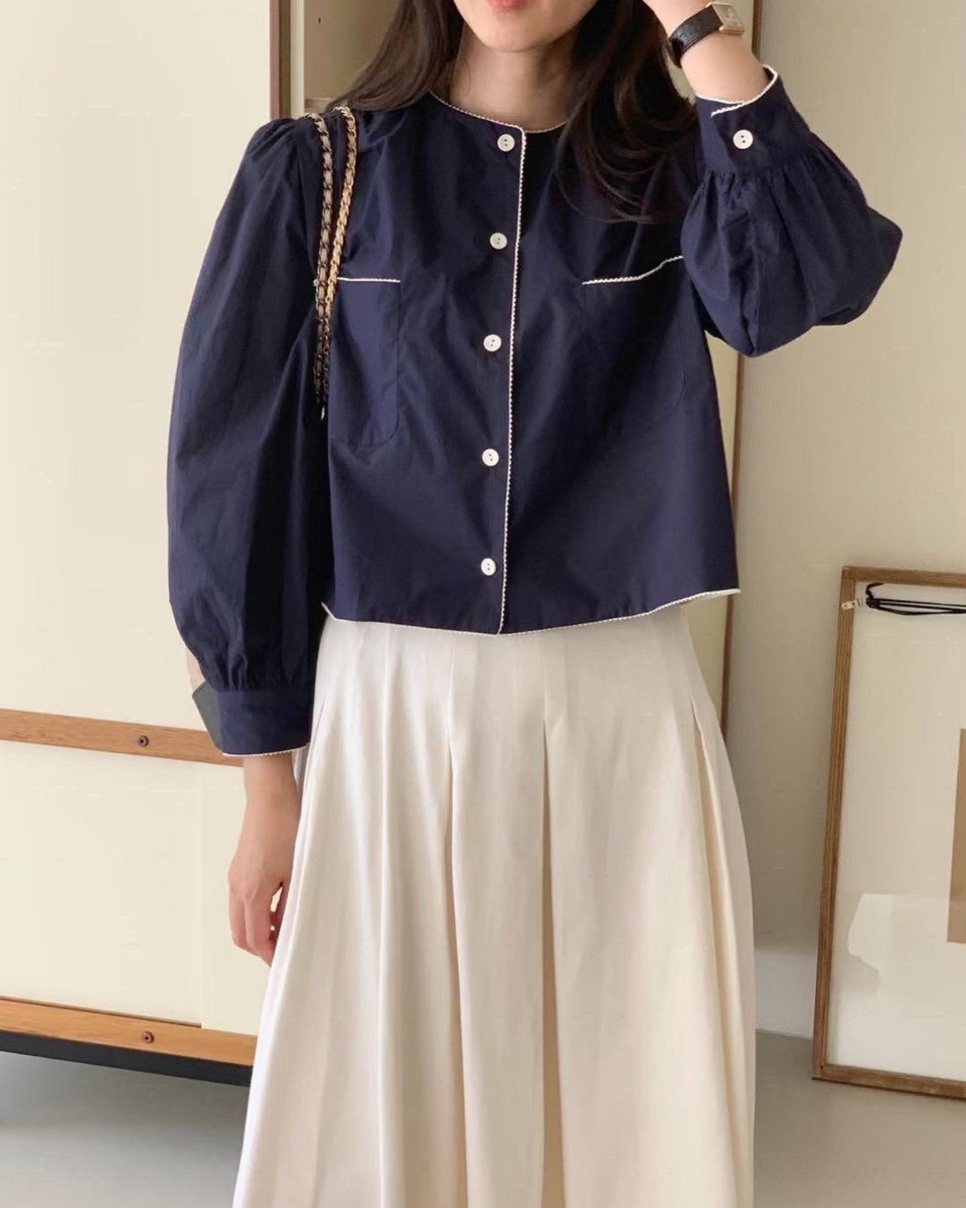 藏蓝色