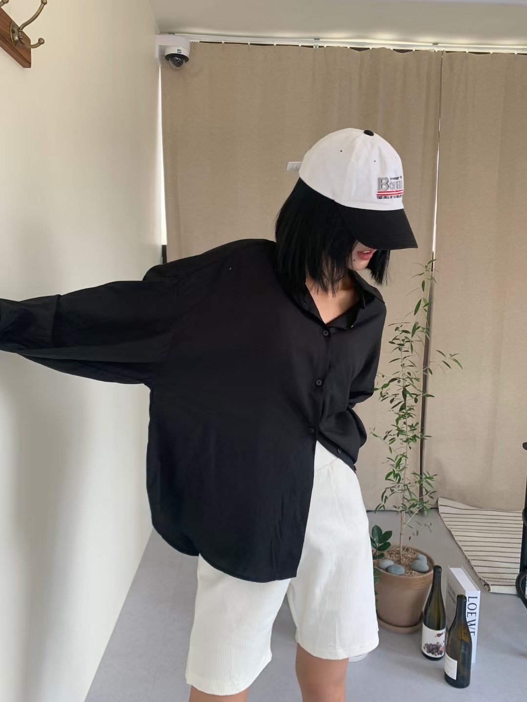 黑色