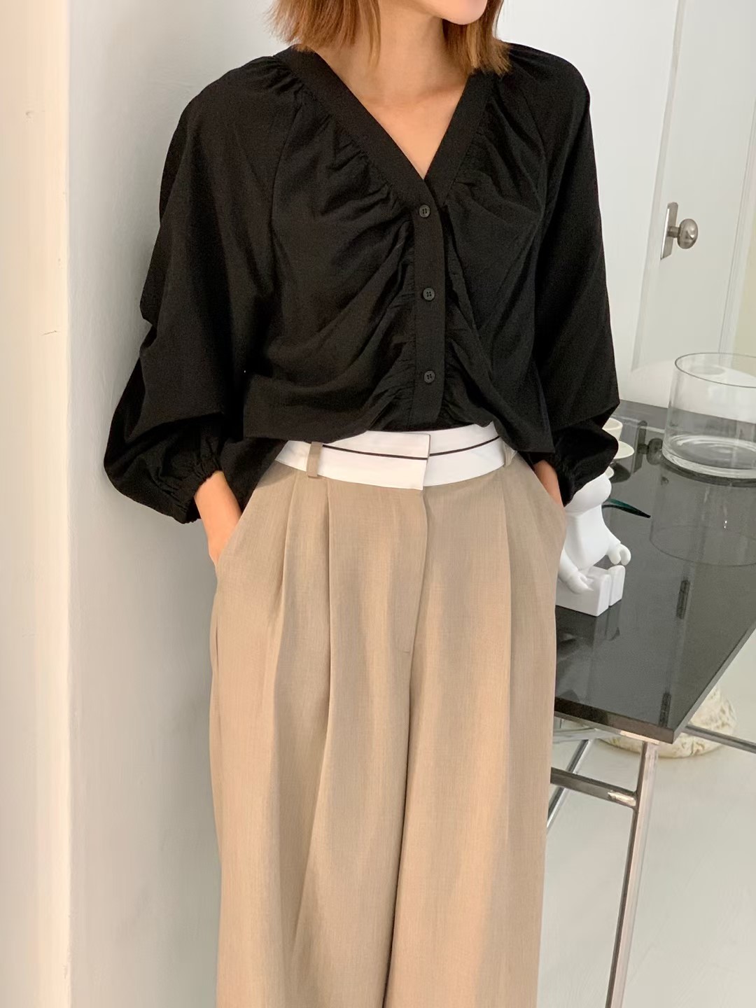 黑色