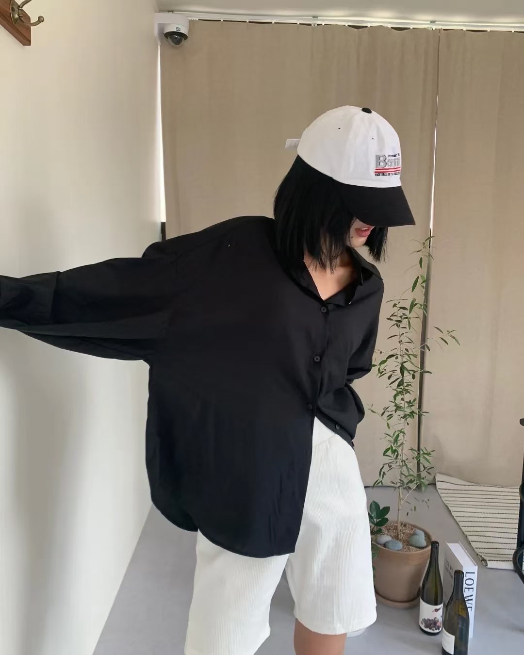 黑色