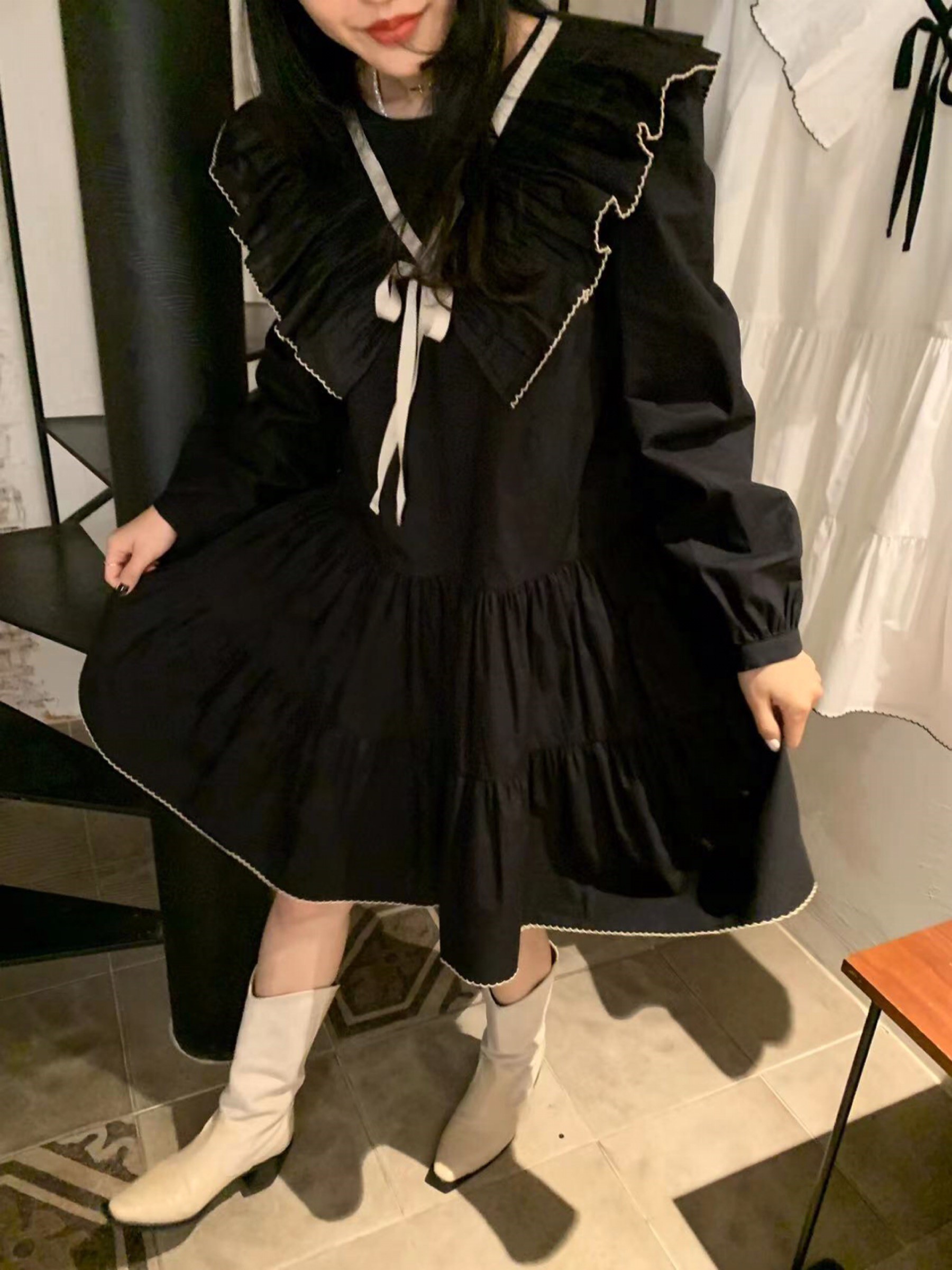 黑色