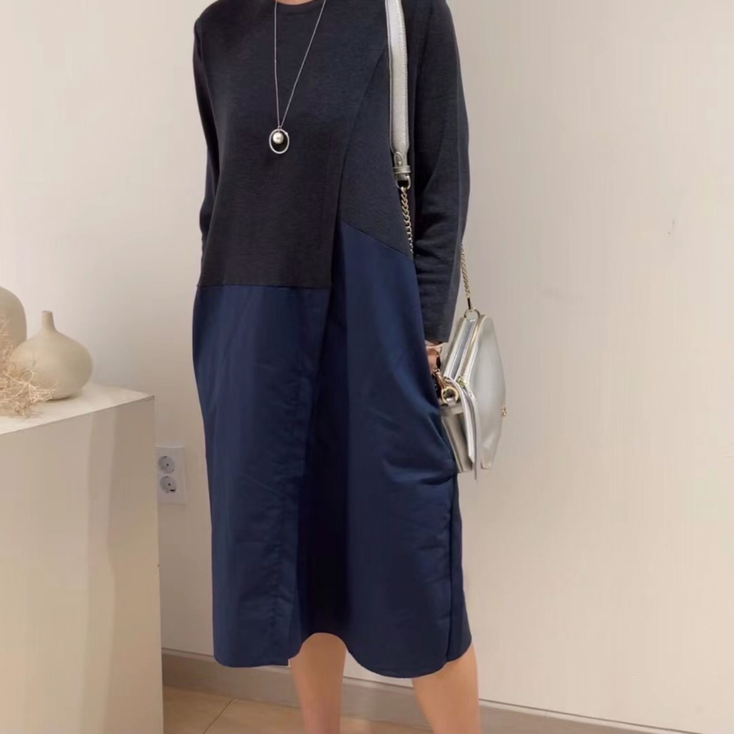 黑色