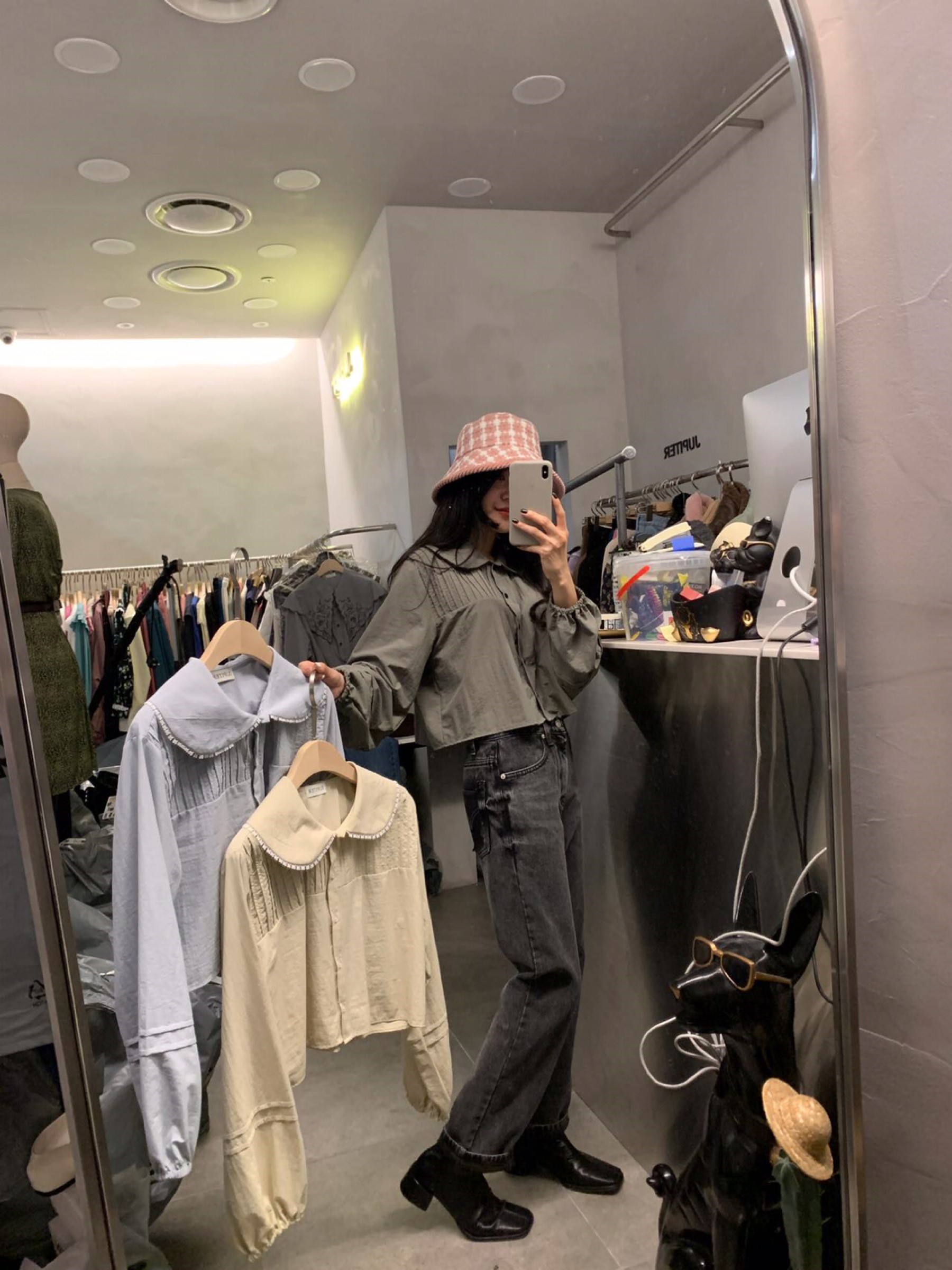 深灰