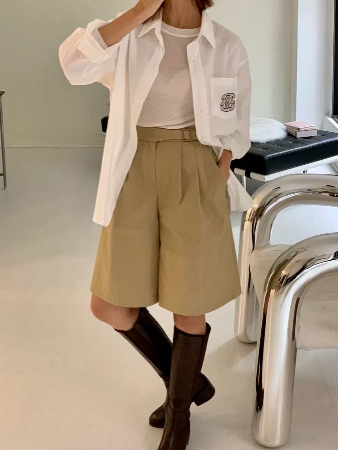 白色
