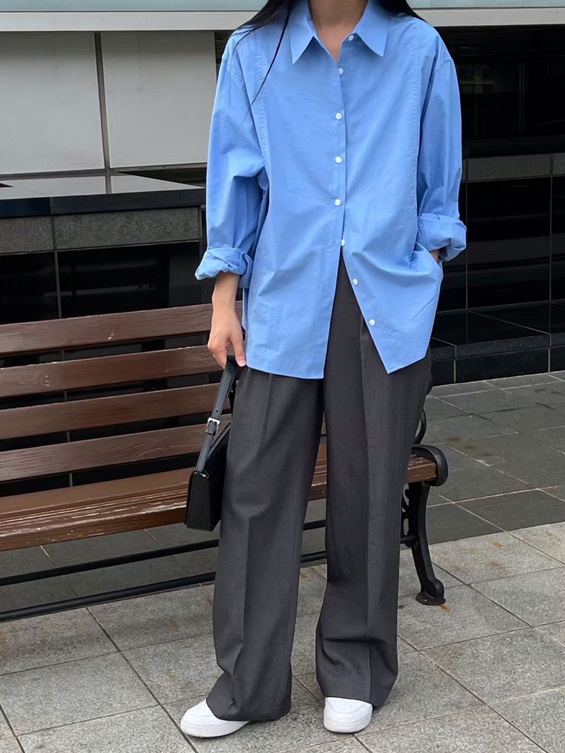 天蓝色