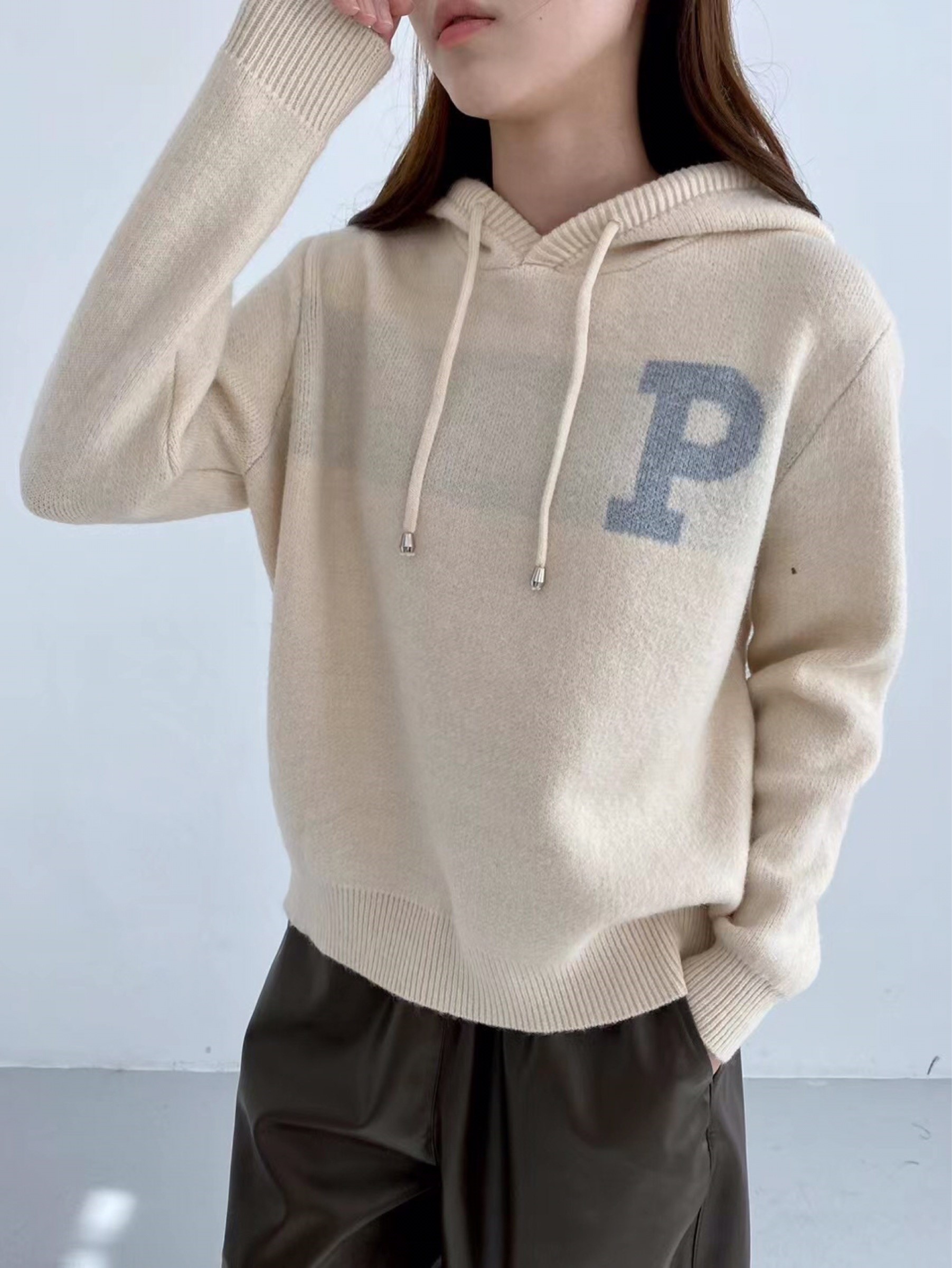 白色