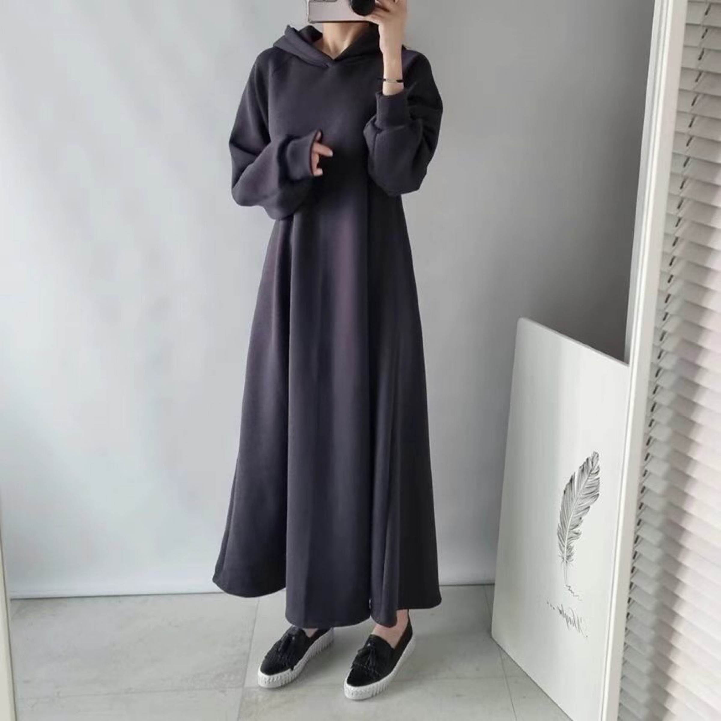 黑色