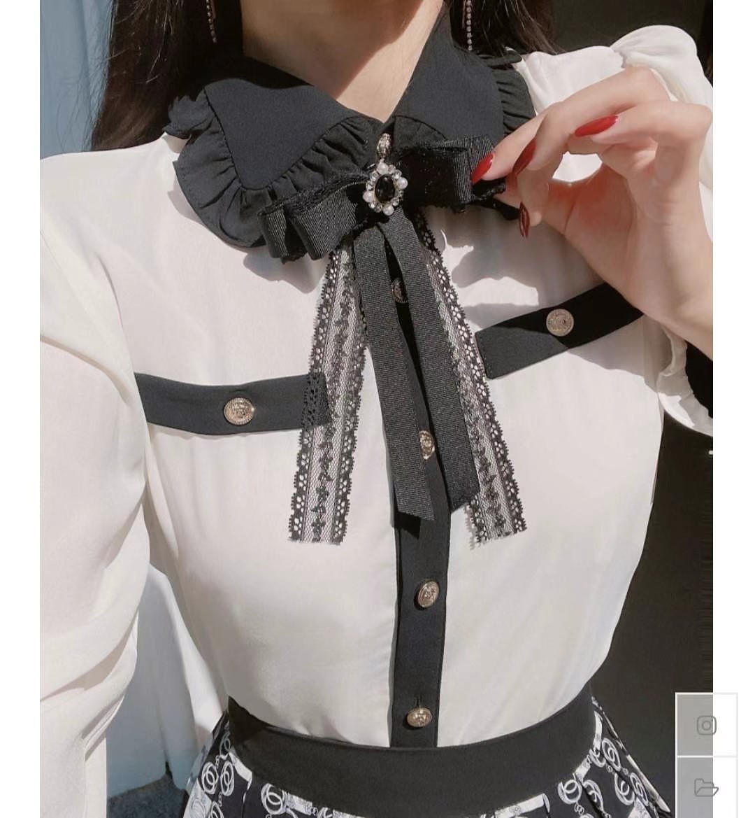 白色