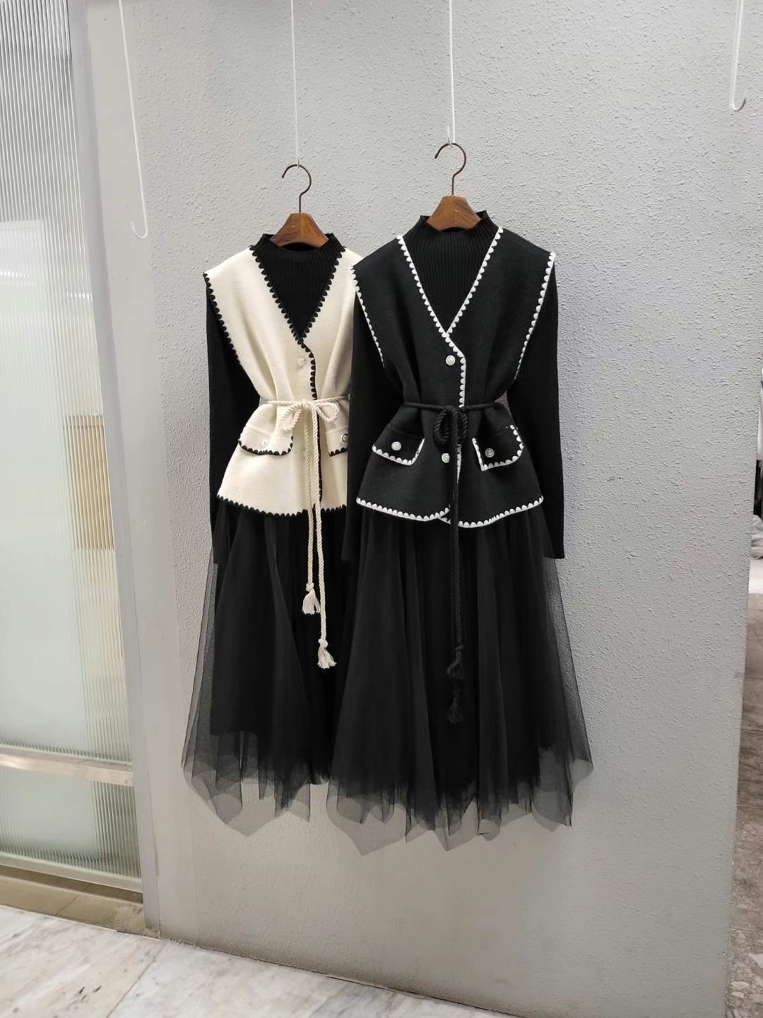 白色