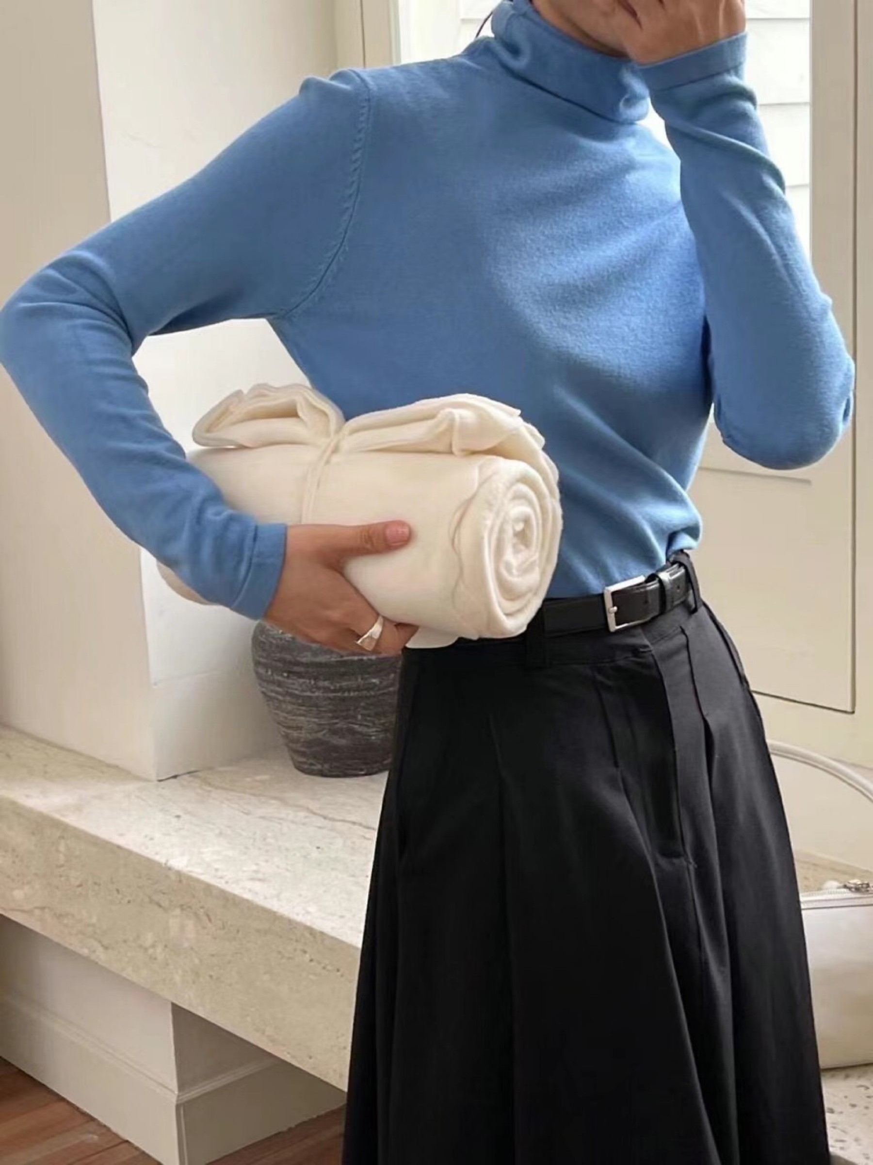 天蓝色