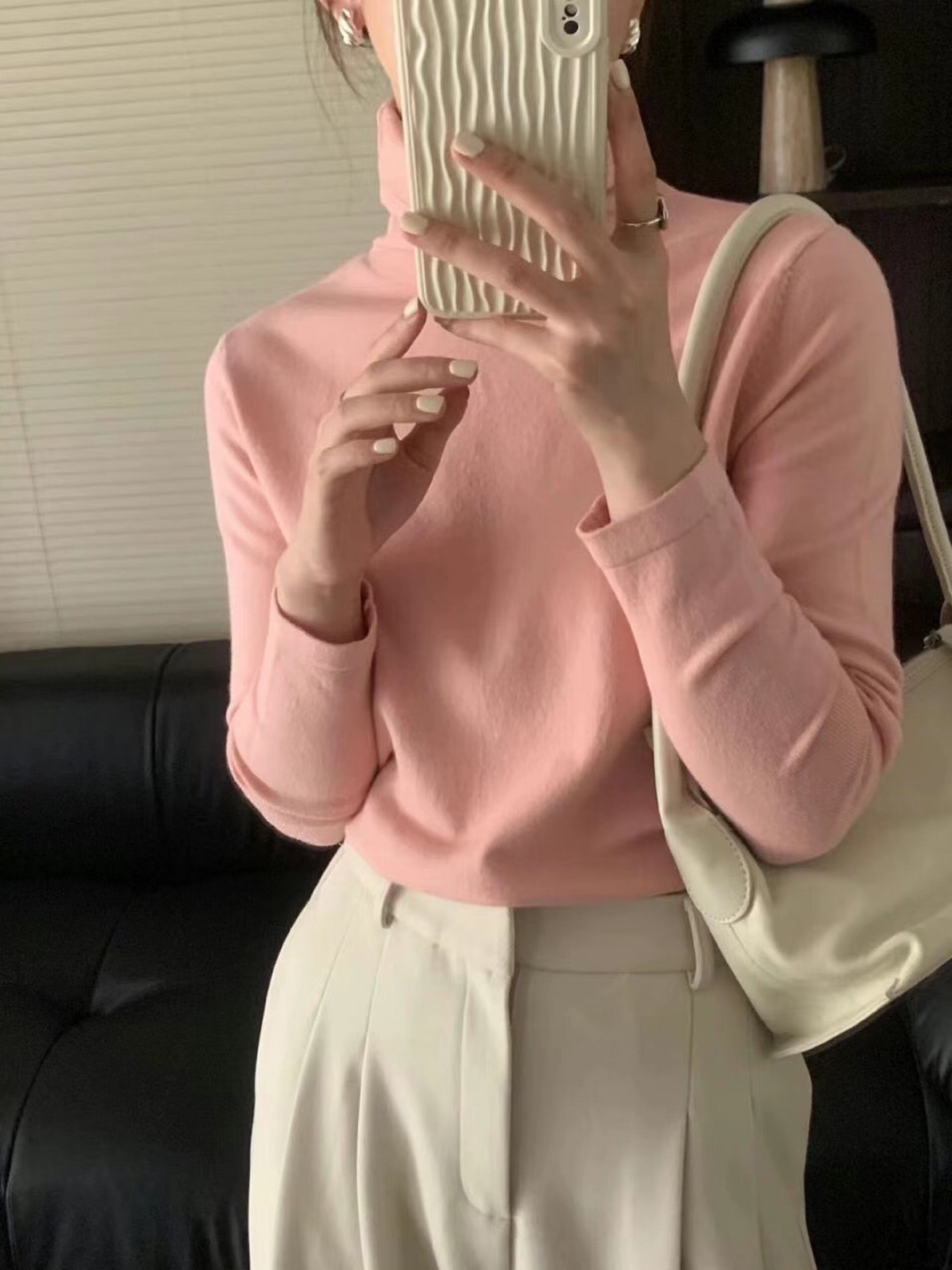 浅粉色