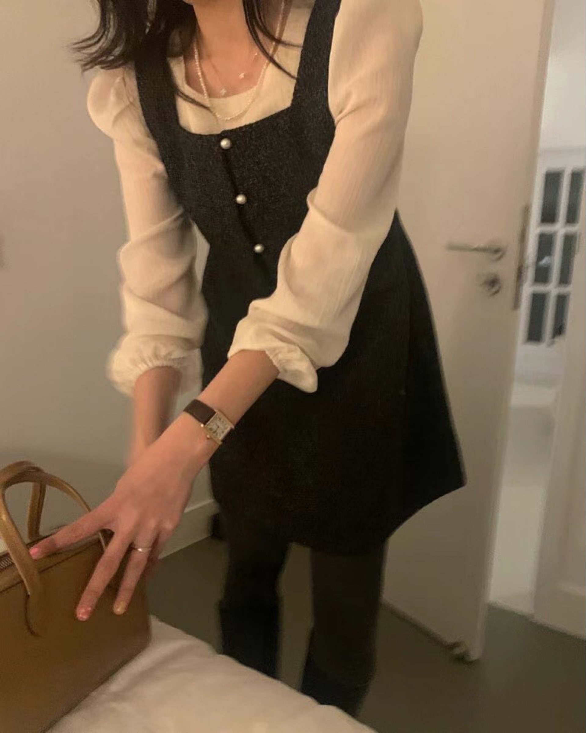 黑色