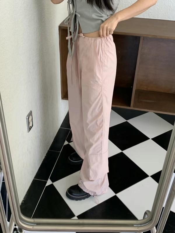 浅粉色