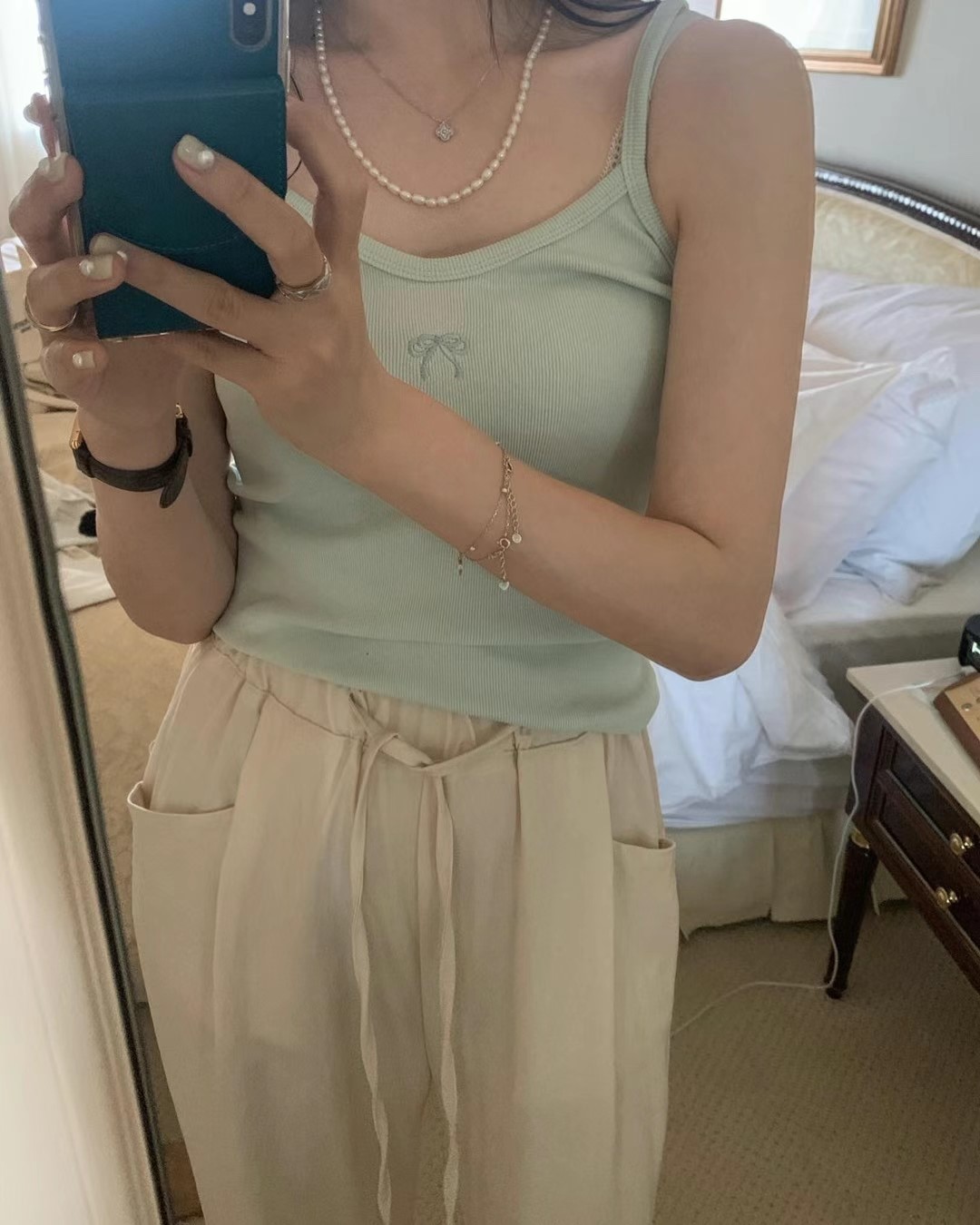 青绿色