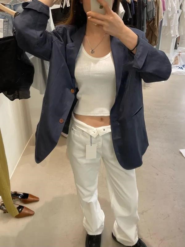 藏蓝色