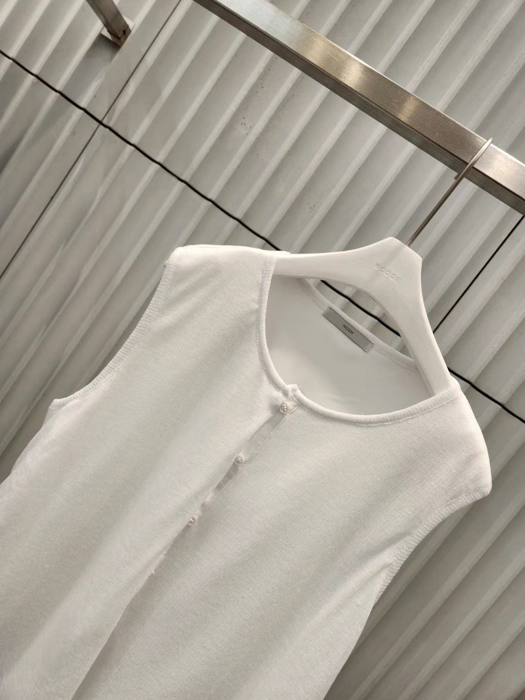 白色