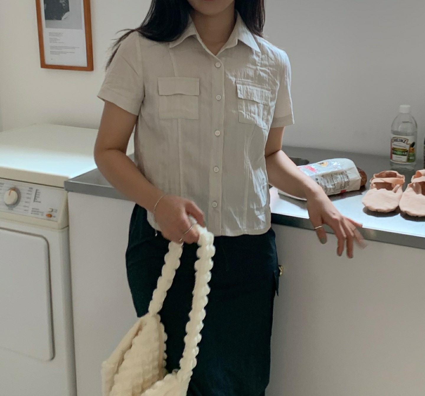 炭灰色