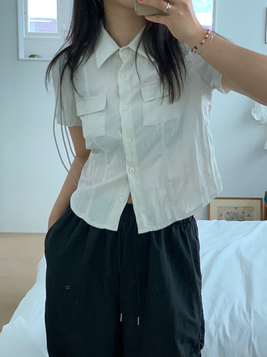 黑色