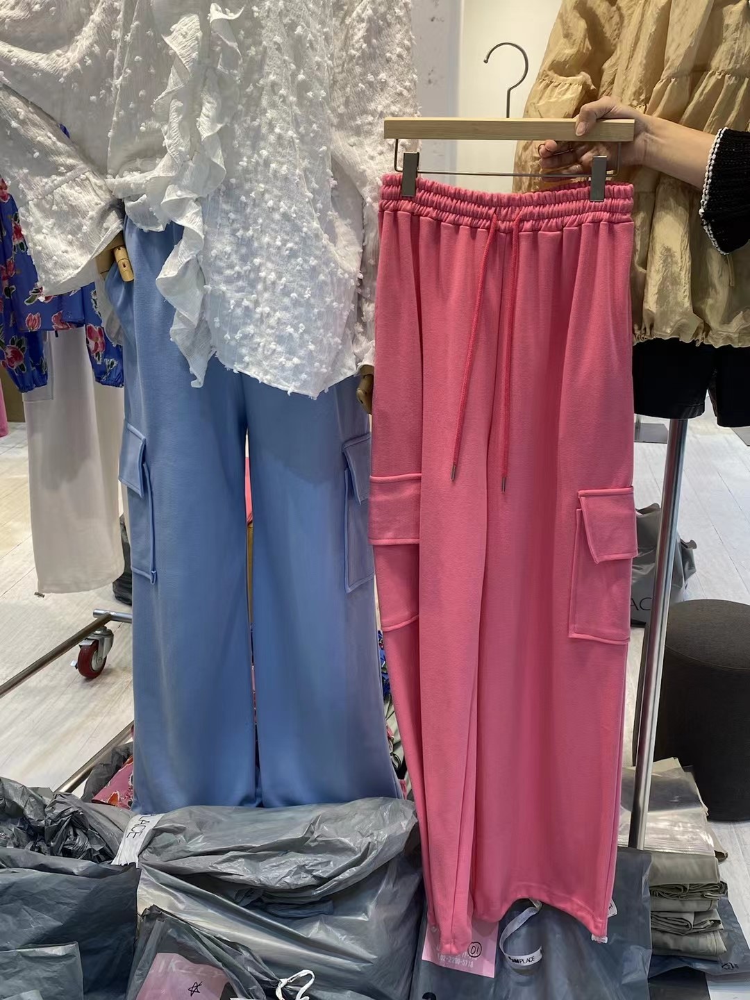 樱桃粉色
