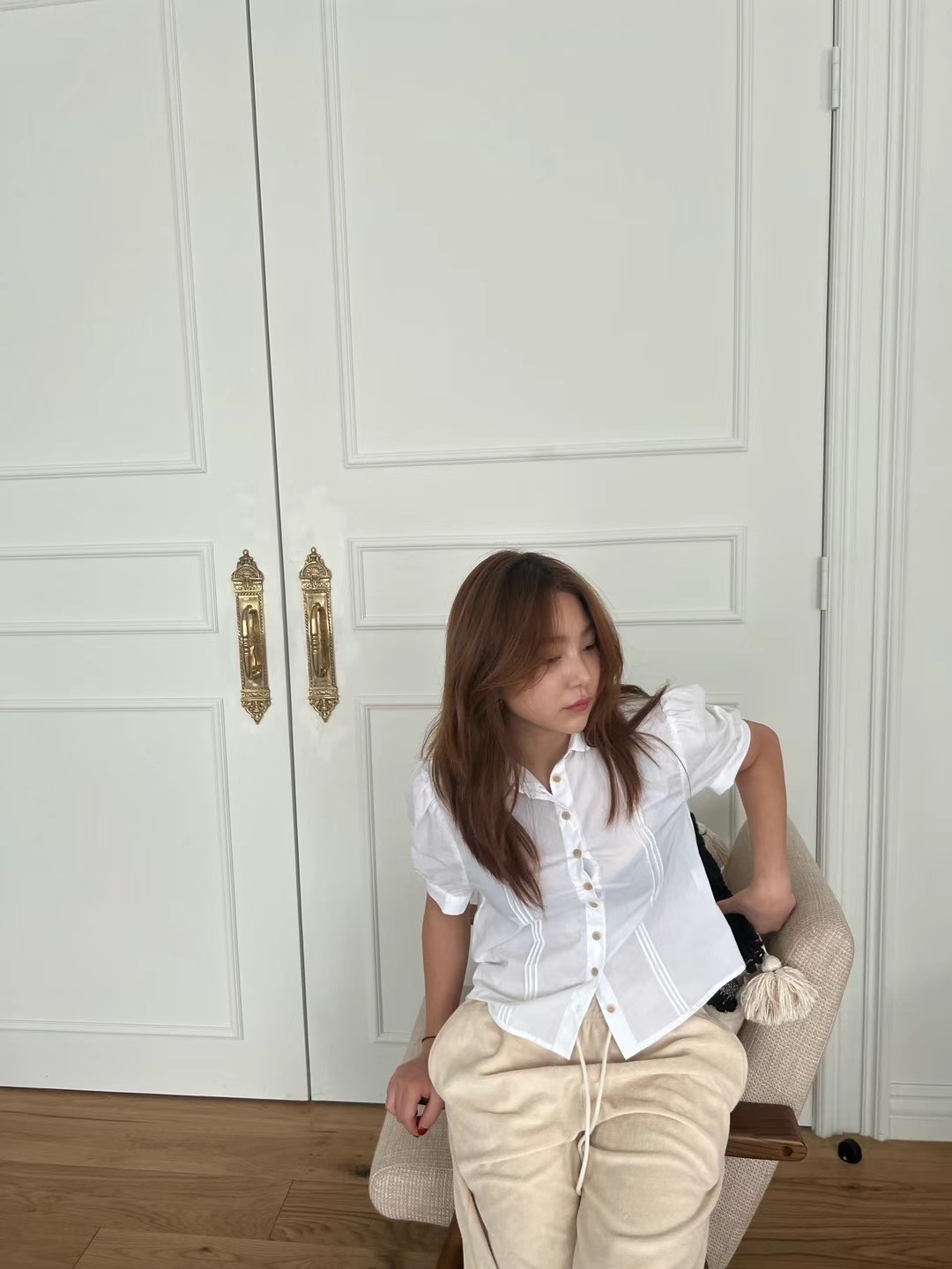 白色
