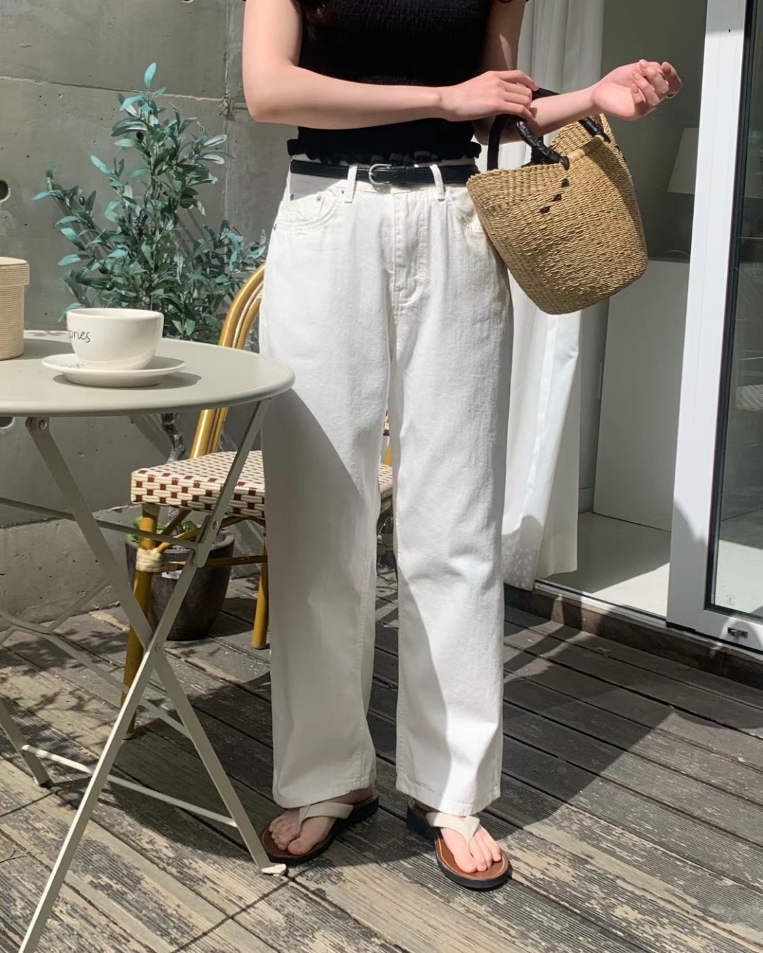 白色