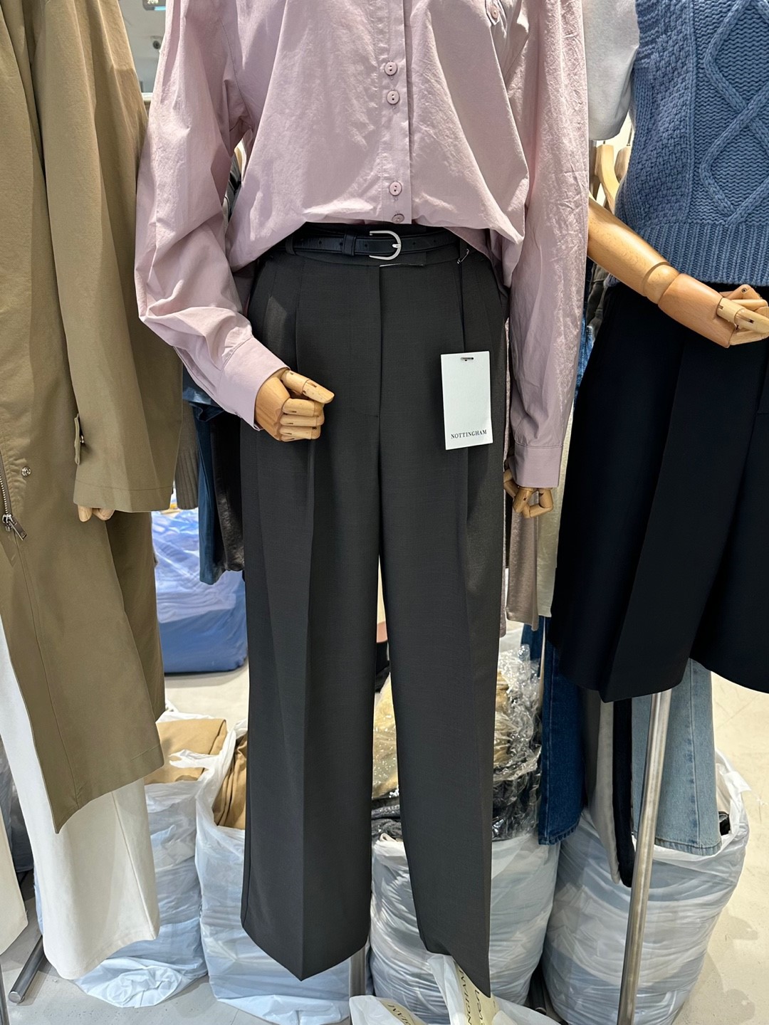 深灰