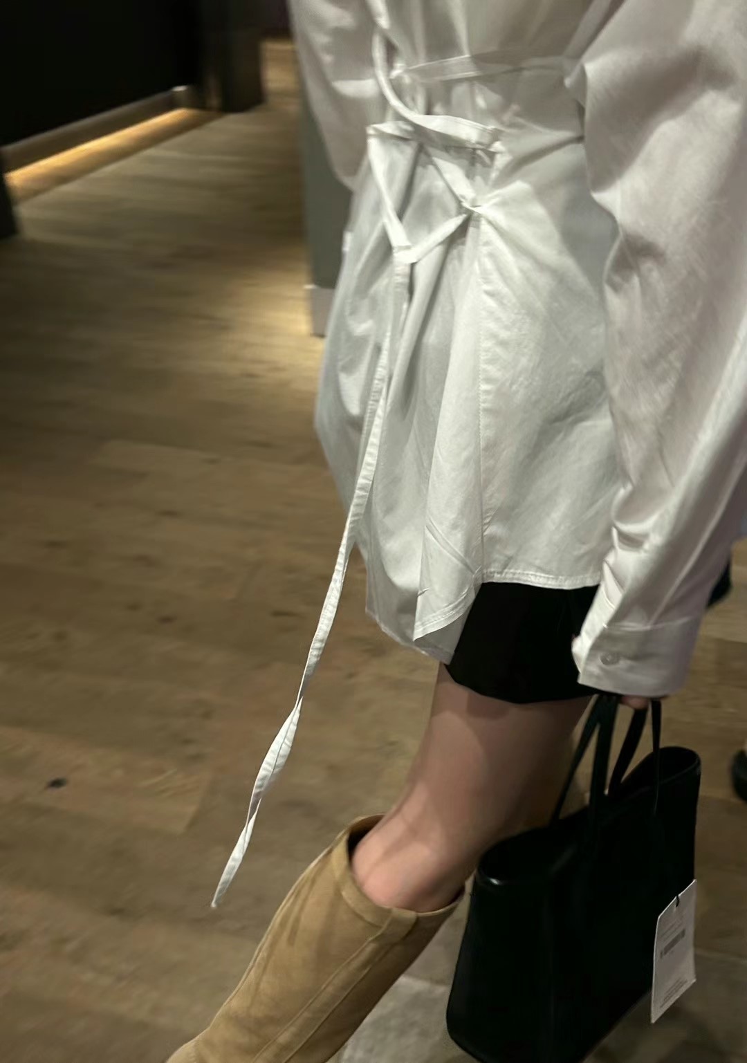 白色