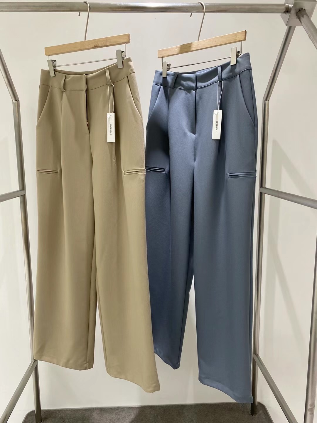 蓝色