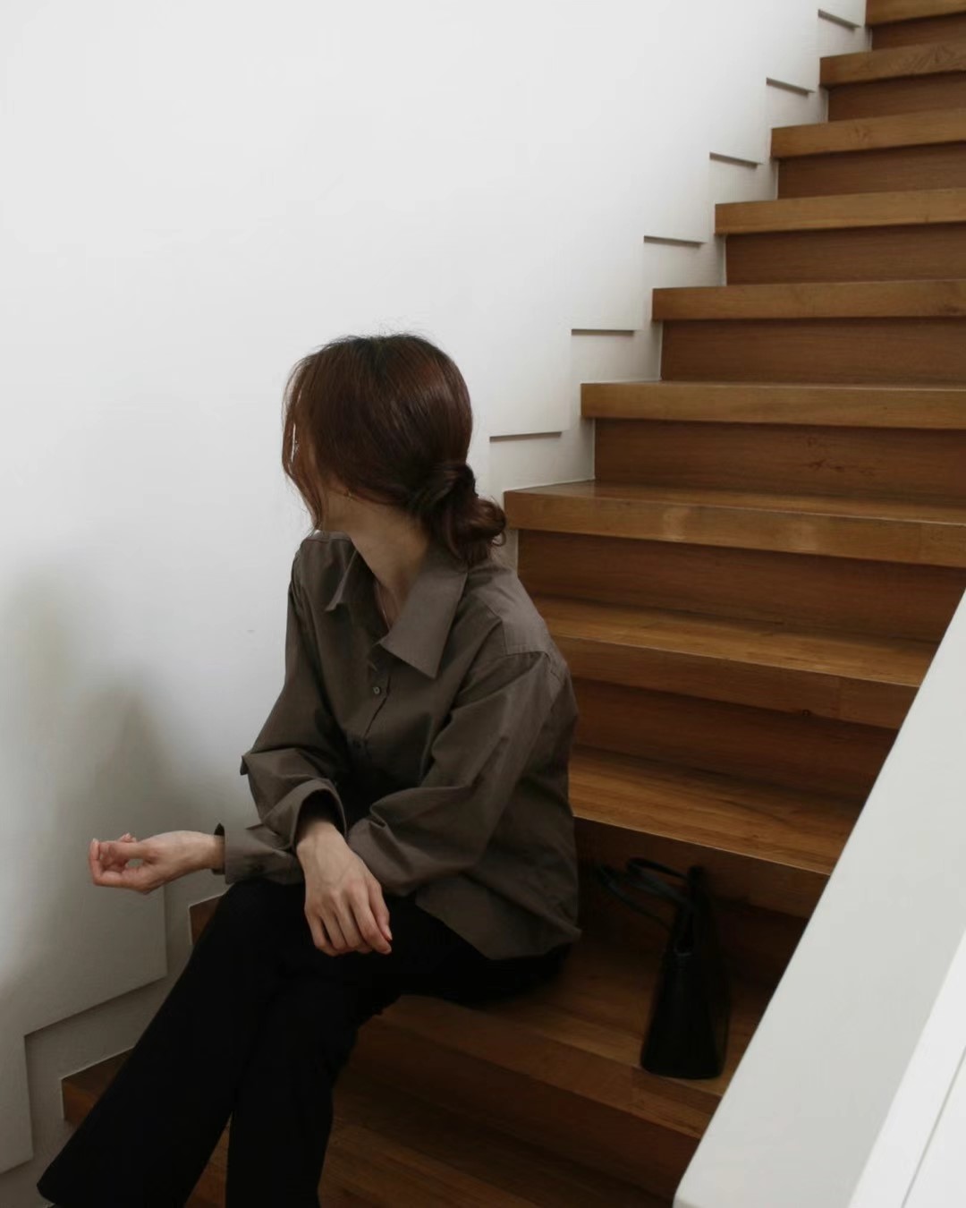 深棕色