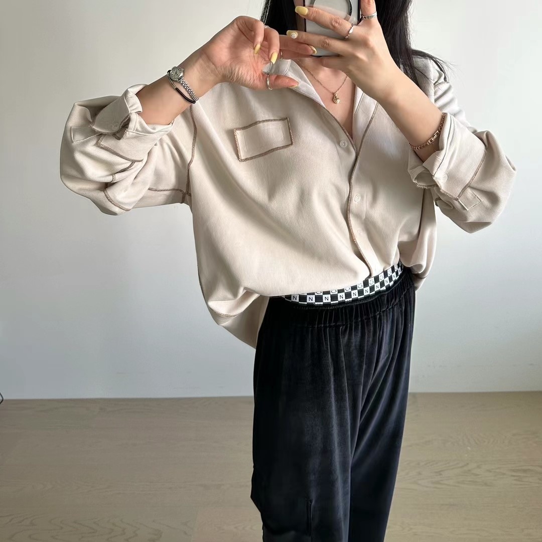 白色