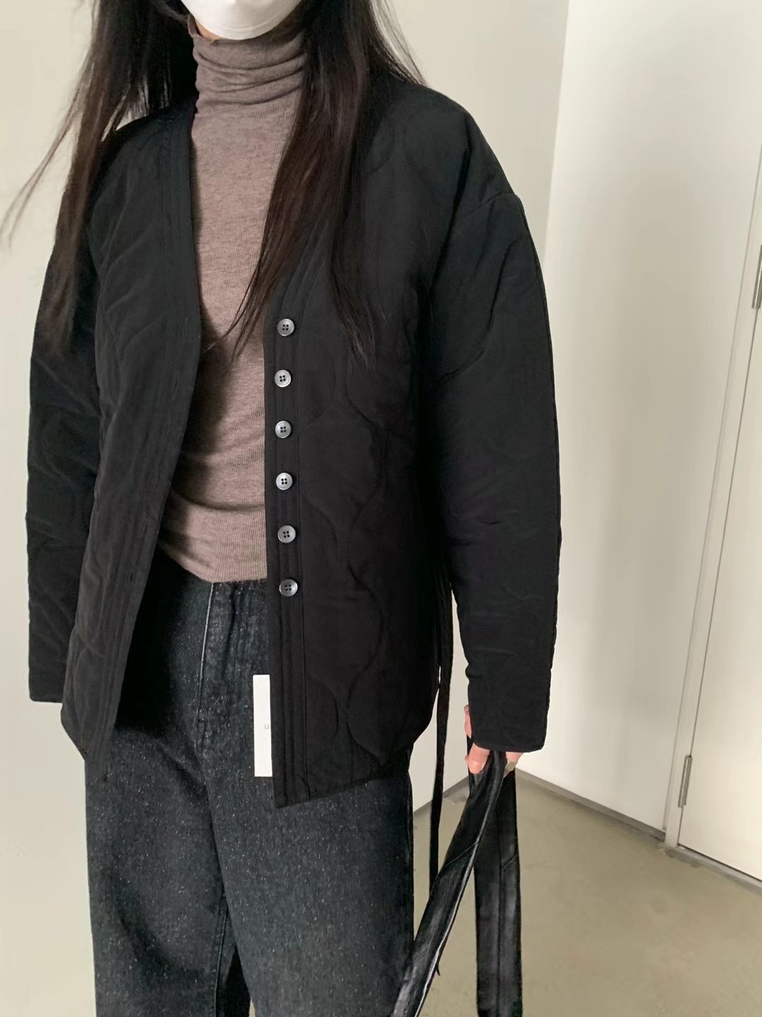 黑色