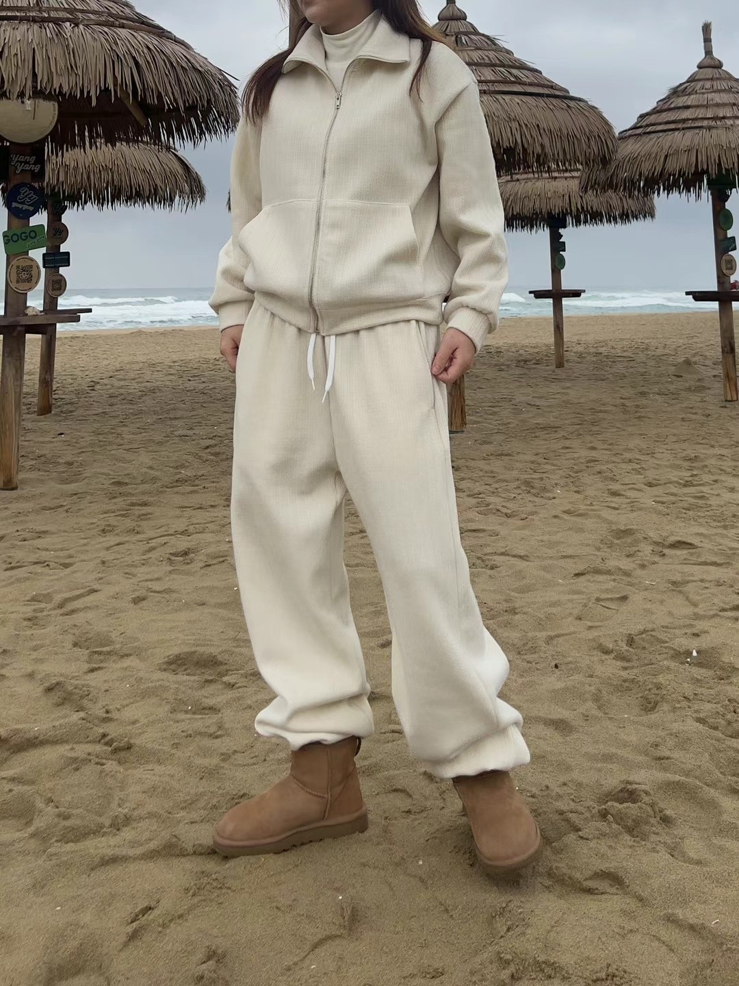 白色